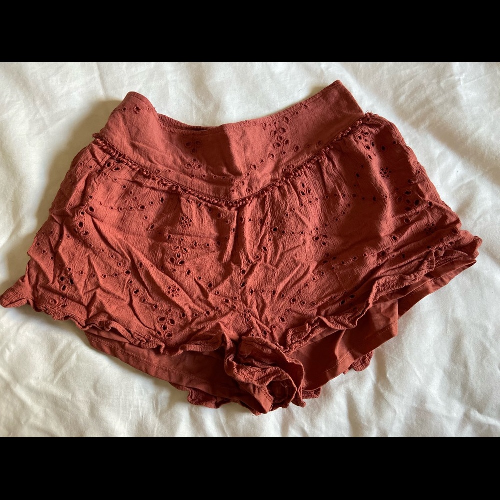 American Eagle Outfitters: red flowy shorts
